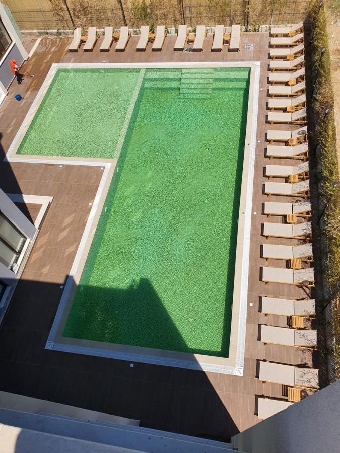 Amber Hotel Albania سبيل المظهر الخارجي الصورة