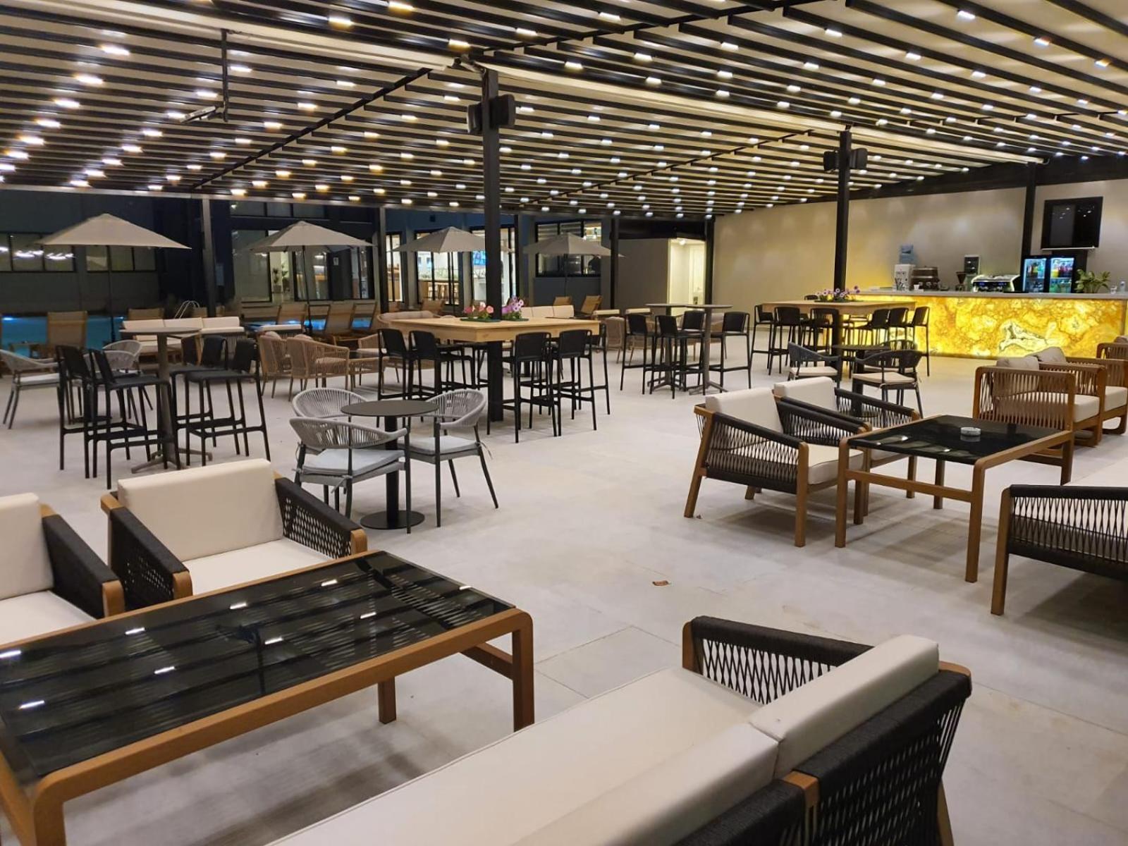 Amber Hotel Albania سبيل المظهر الخارجي الصورة